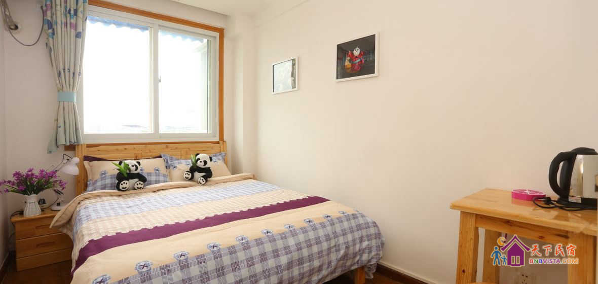 盼盼熊猫单人间