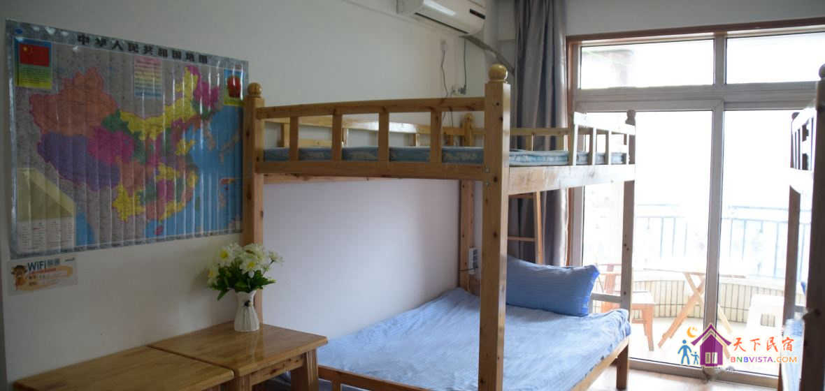 男生六人间(床位)
