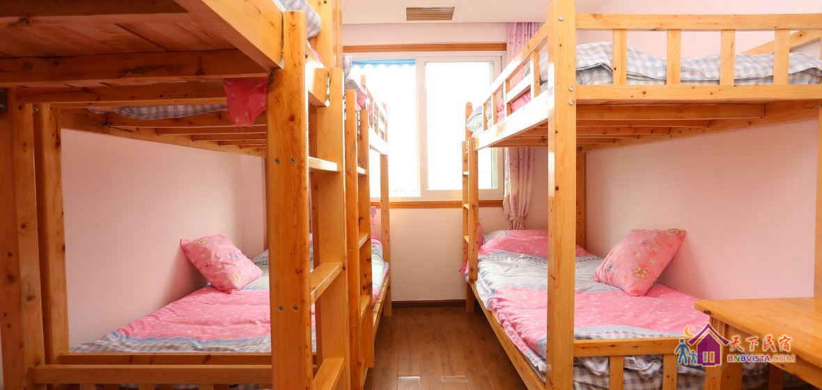 女生六人间(床位)