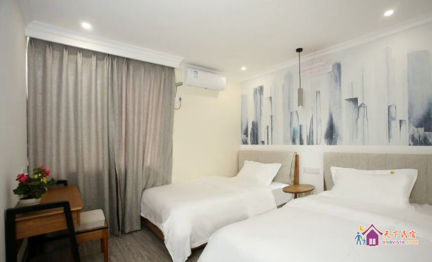 花园空气清新双床房