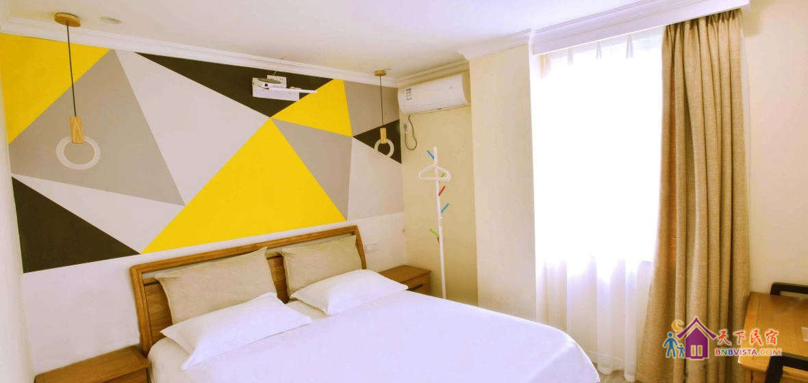 花园观影大床房