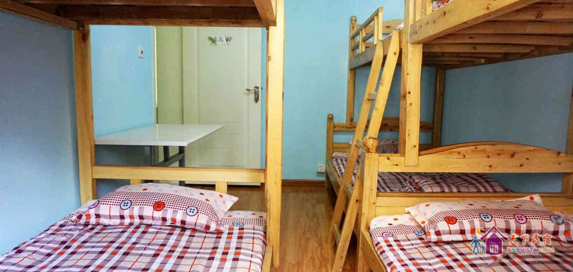 男生六人间(床位)