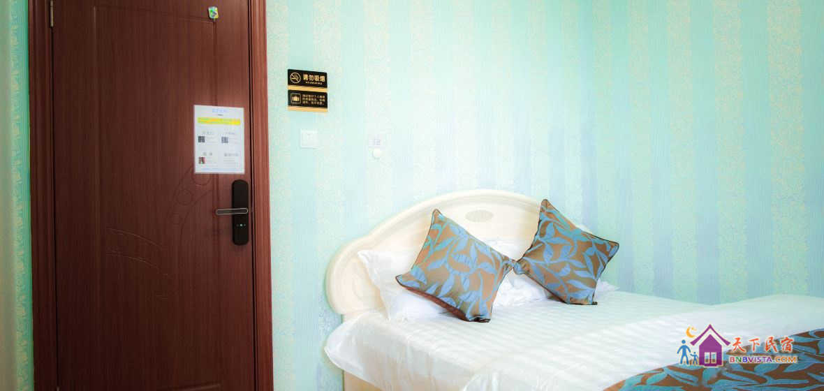 公卫空调大床房A