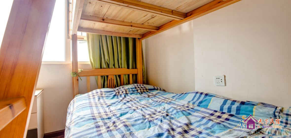 途家男生床位房