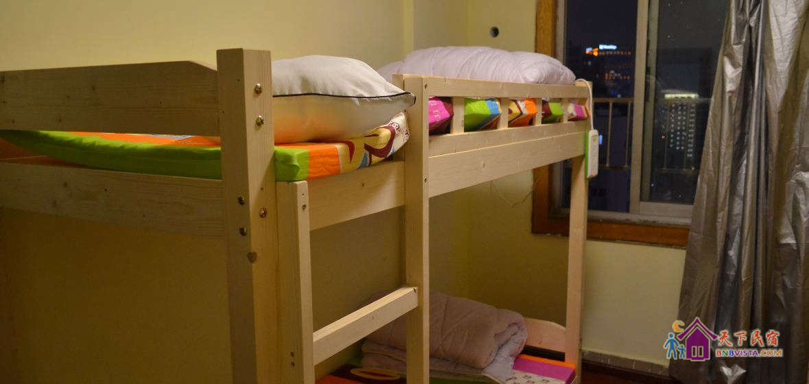 女生四人床位房