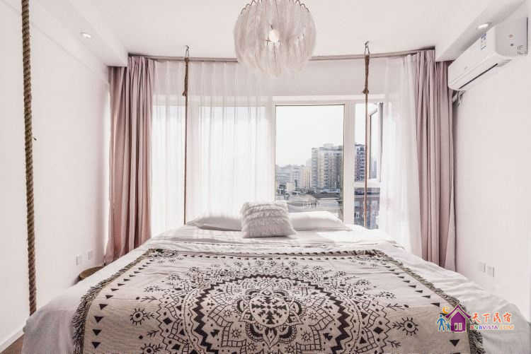 波西米亚轻奢三居套房