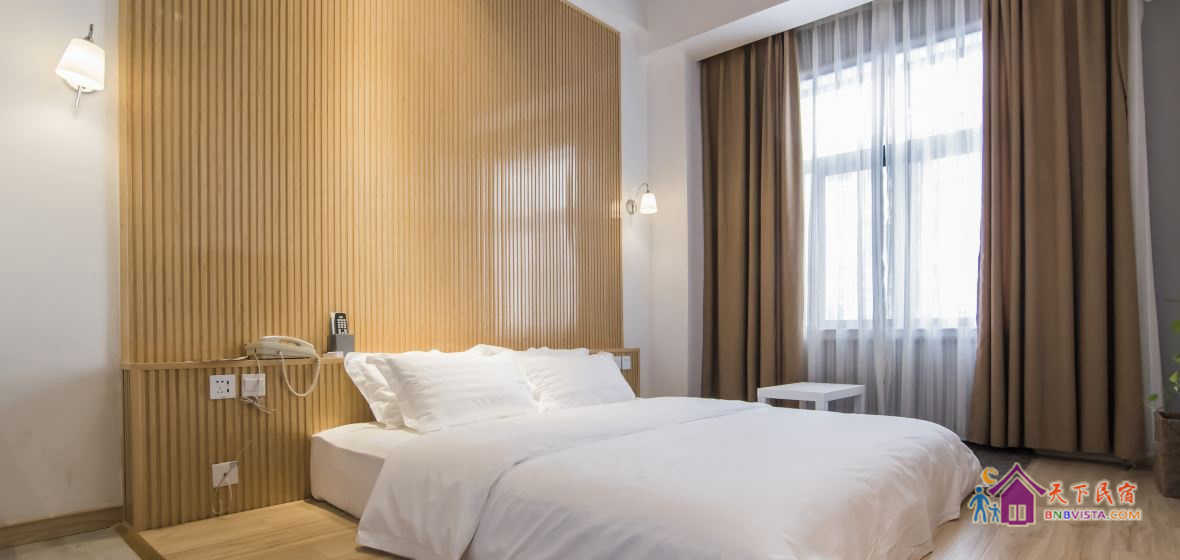 大地之神-榻榻米雪山大床房