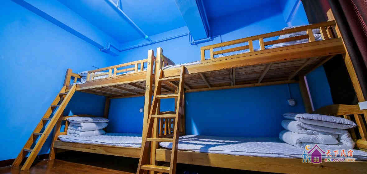 女生独卫四人间(床位)