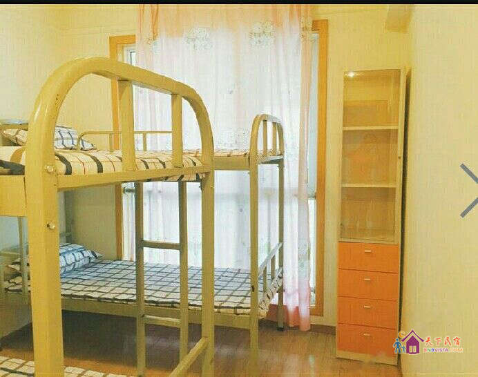 露台景观四人间