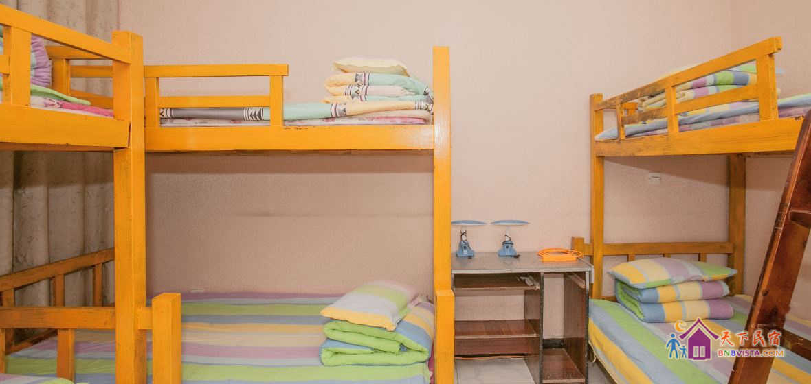 精品女生六人间