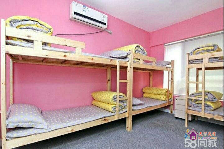 女生六人间床位