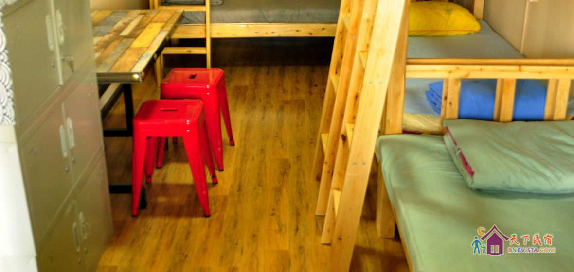 男生六人床位房