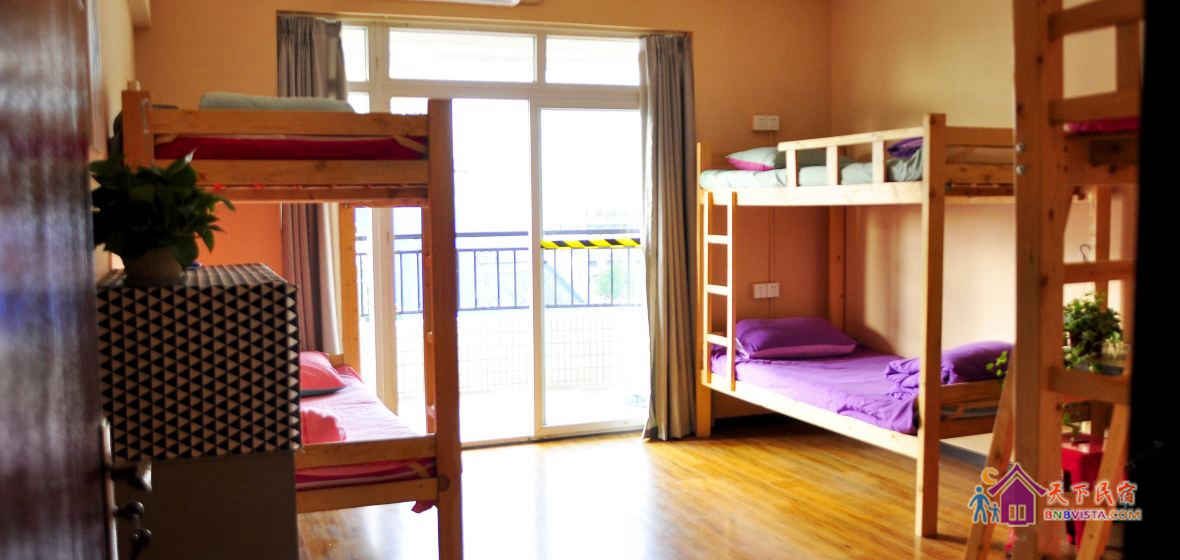江景阳台女生6人床位房