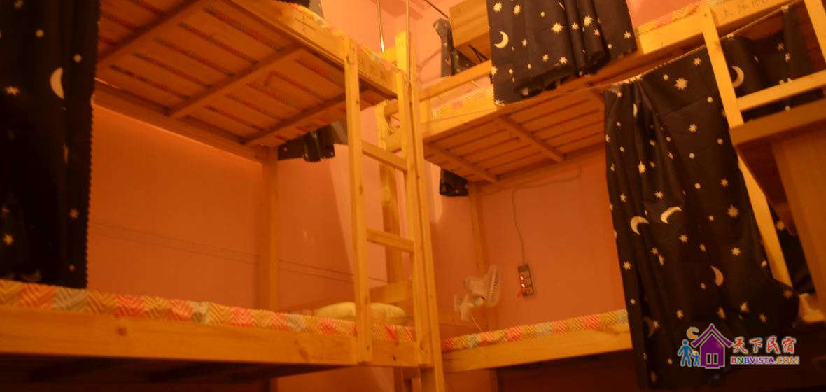 女生四人间(无窗)