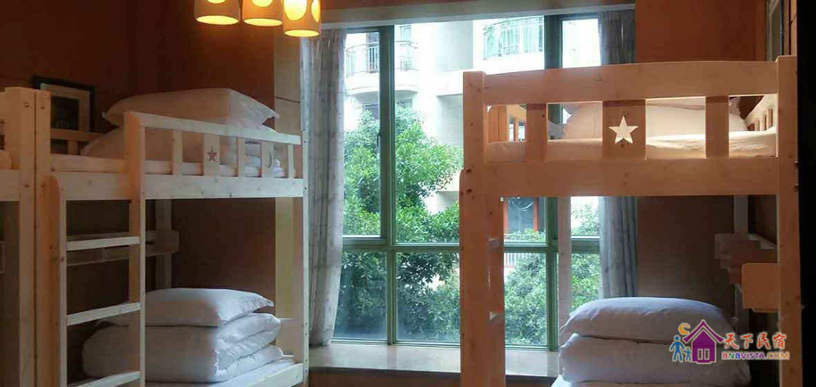 豪华女生六人间(床位)