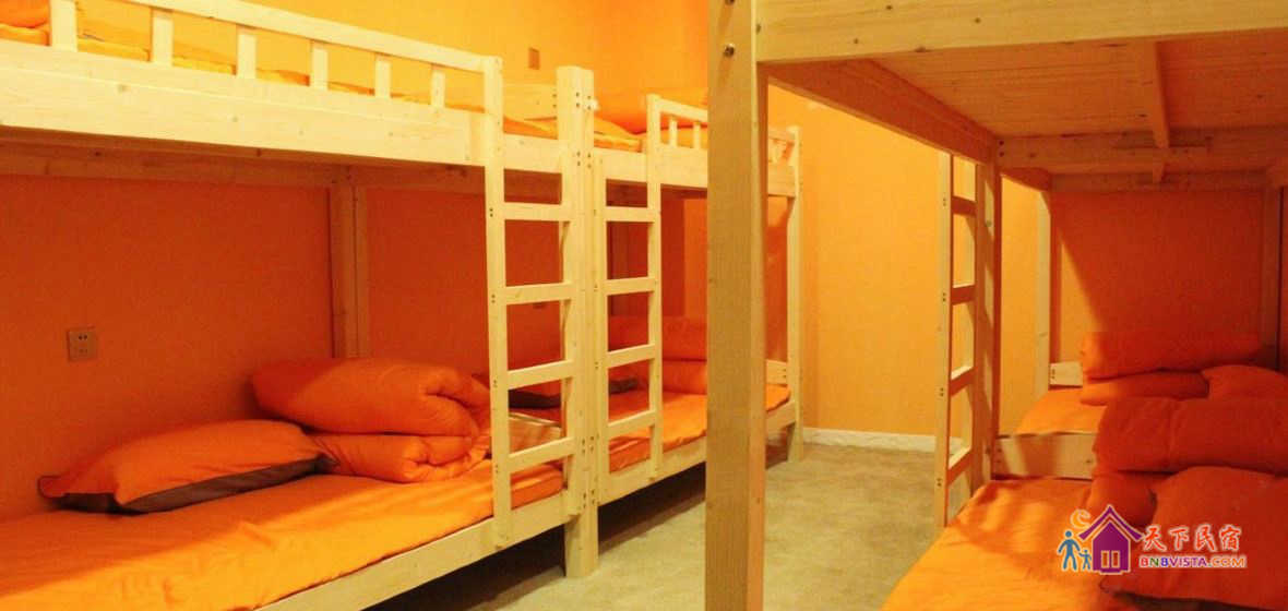 女式六人床位房(无窗)