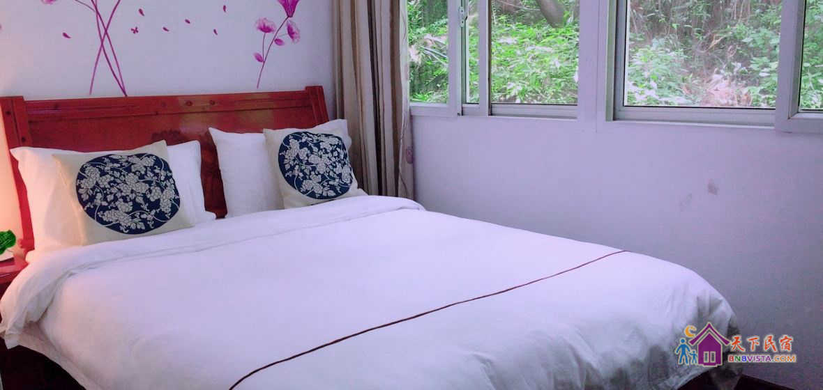 山景大床房