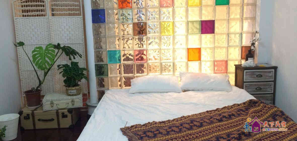 女生六人间(床位)(公共卫浴)