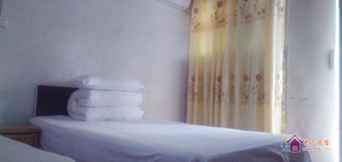 临江标间空调房