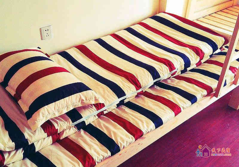 女生四人间床位(公卫)