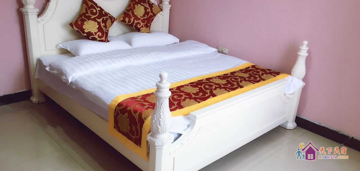 法式普罗旺斯海角豪华大床房