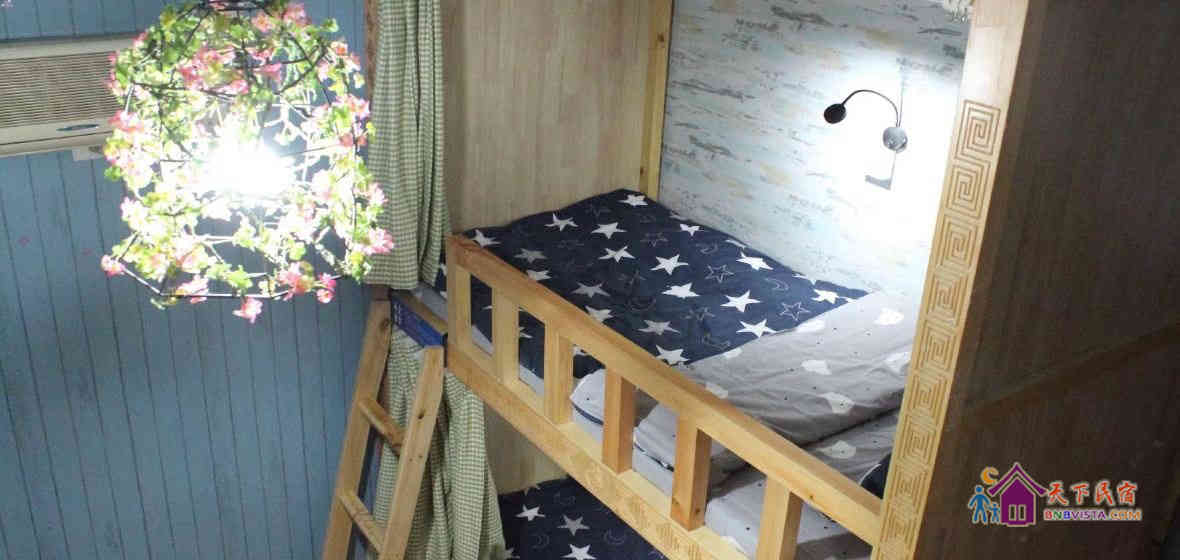 夜光星星月亮美式风带大飘窗女神独享2人间（独卫）