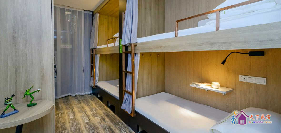 荷叶精选四人间(床位)(公共卫浴)