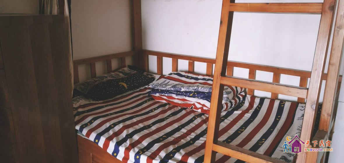 静谧窗帘4人间(床位)(公共卫浴)