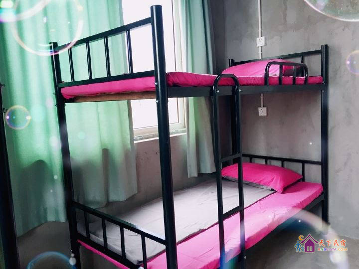 无敌江景花园女神六人间(床位)