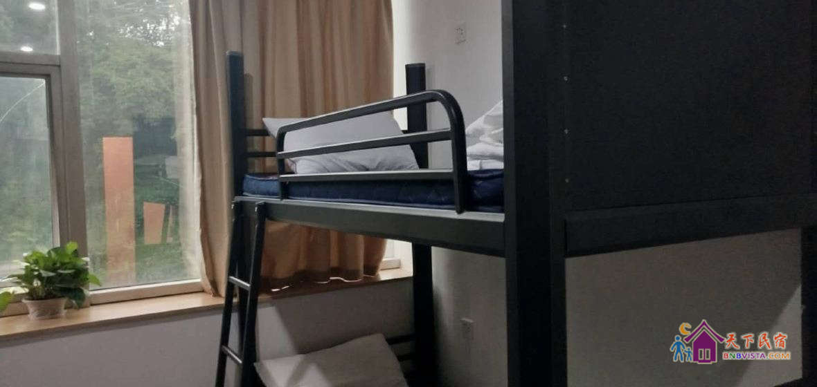 6人间(床位房)(公共卫浴)