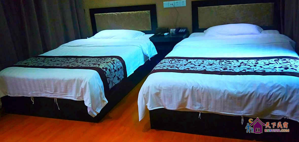 舒适双床房