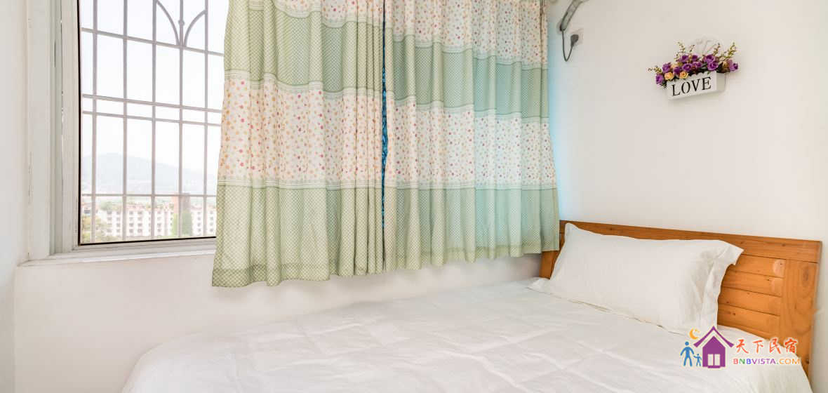 大床间(公共卫浴)