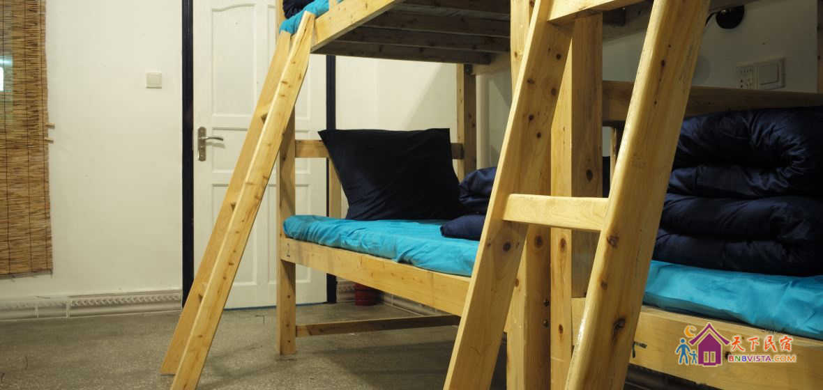 女生十人床位房