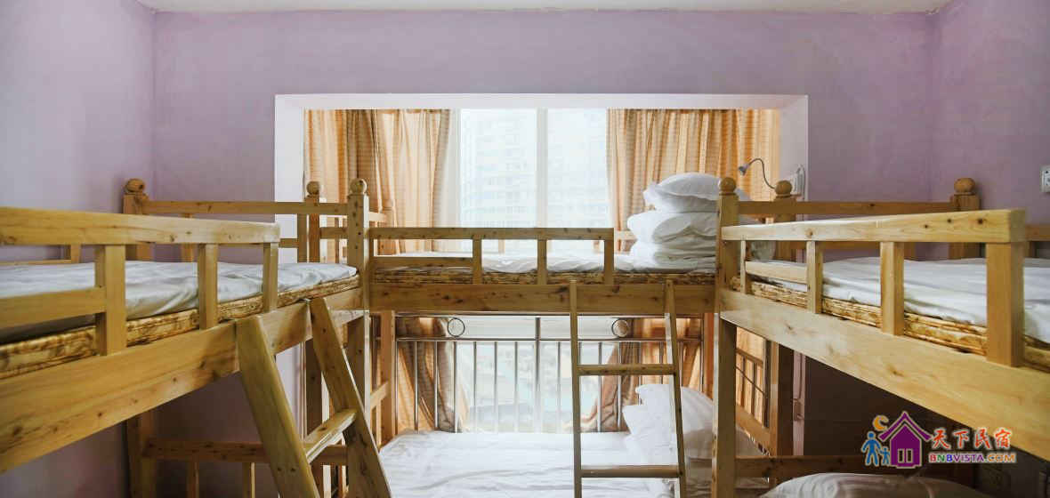 女生8人间(床位房)
