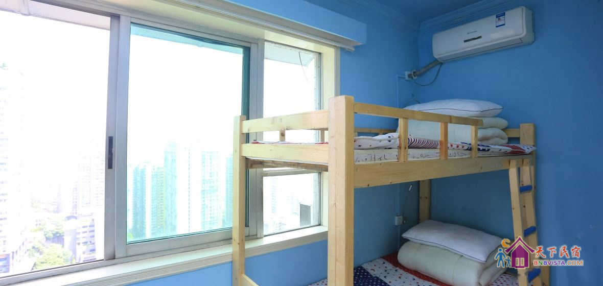 海阔天空女生独卫四人床位间