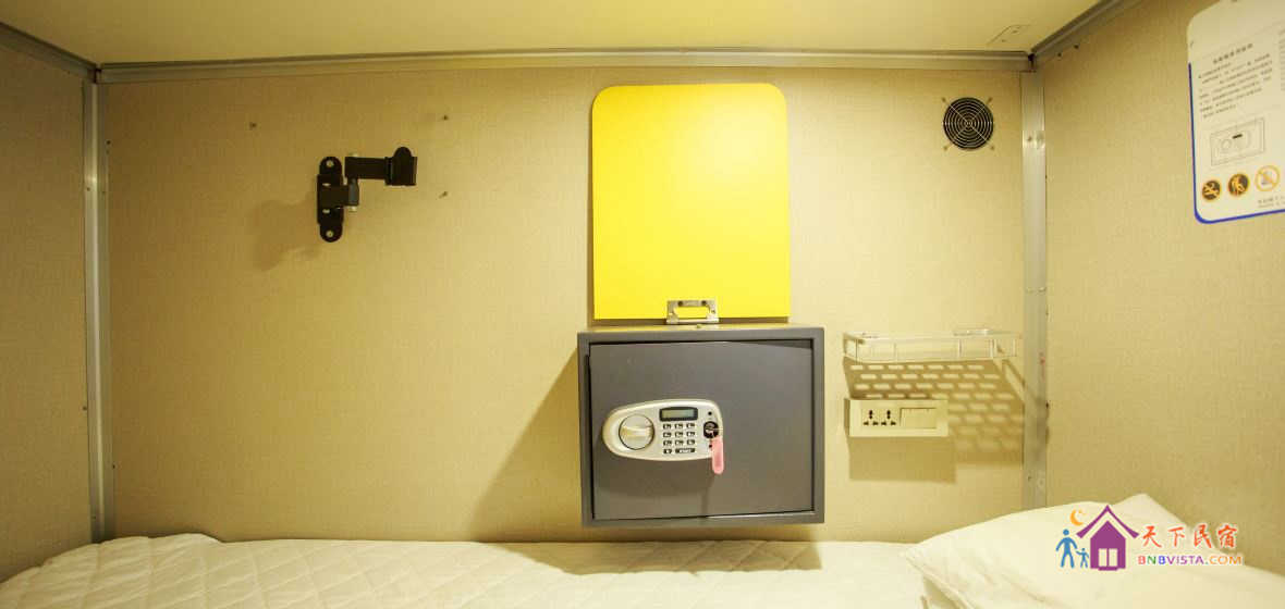 太空舱六人间(床位)