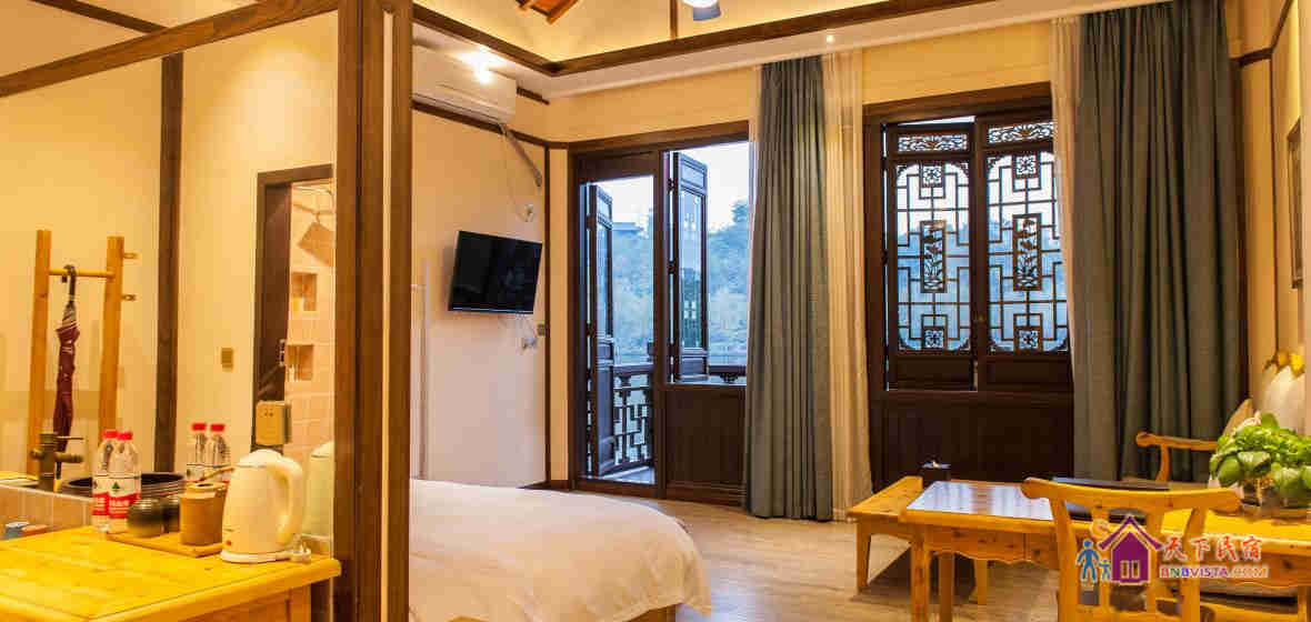 湖景休闲套房
