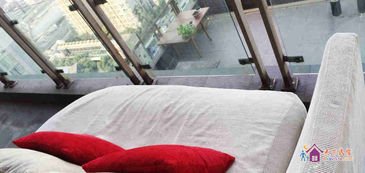 女生六人床位房