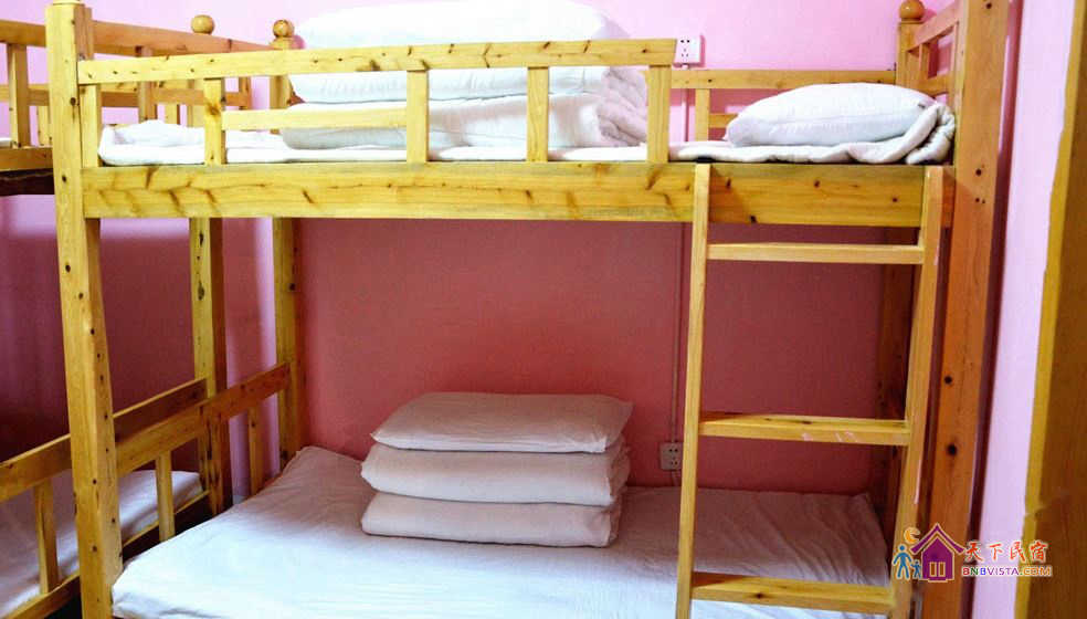 女生独卫八人床位房