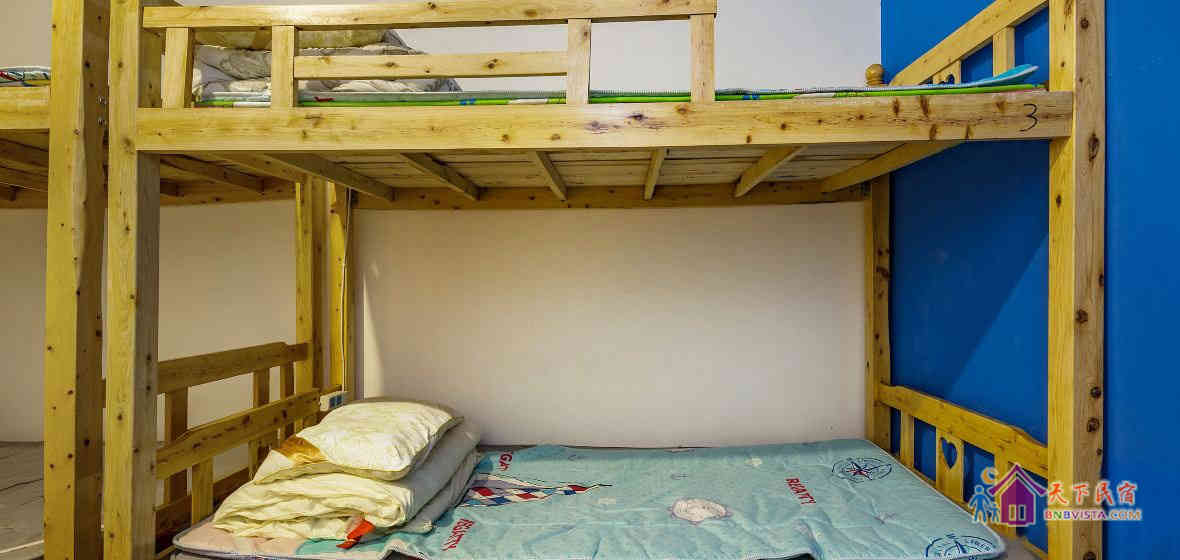 女生花园4人间(床位)