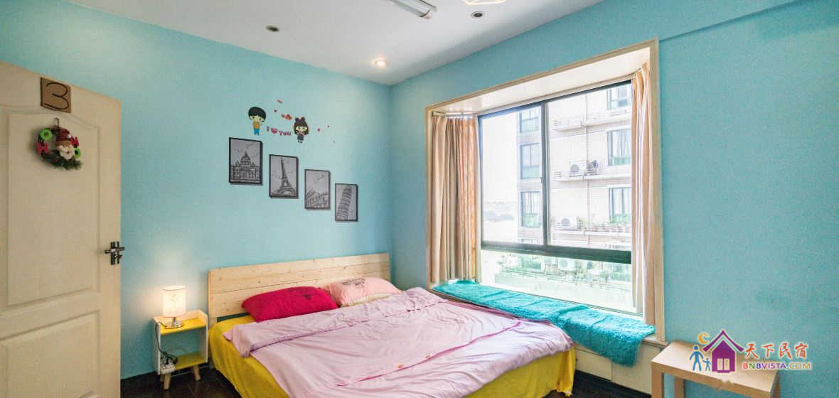 洪崖夜雨大床房