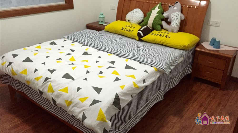 安静舒适大床房