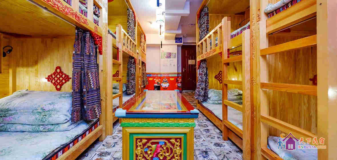 西藏风情男女混住超级VIP江景十人独立双卫浴间(床位)