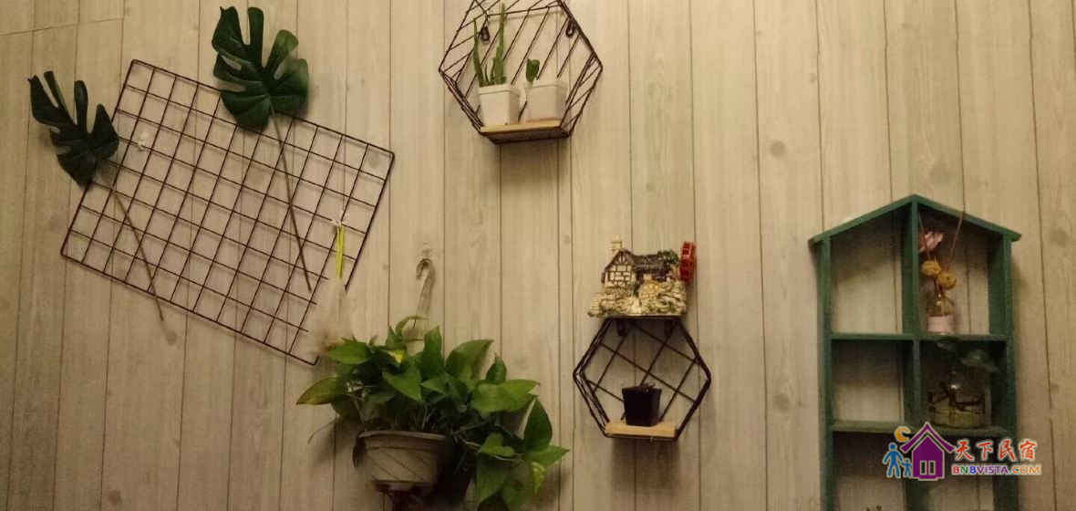 帅哥私密复古四人间（床位）