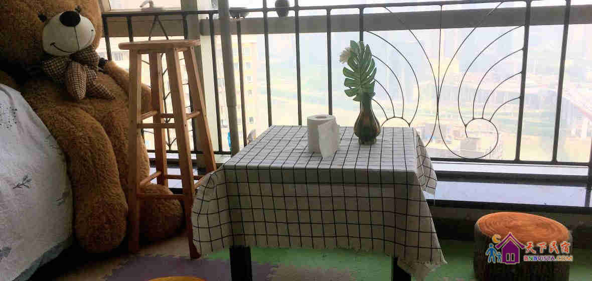 阳台全江景帐篷房