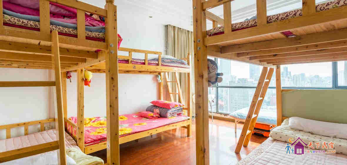 落地窗全江景独卫女生六人床位房