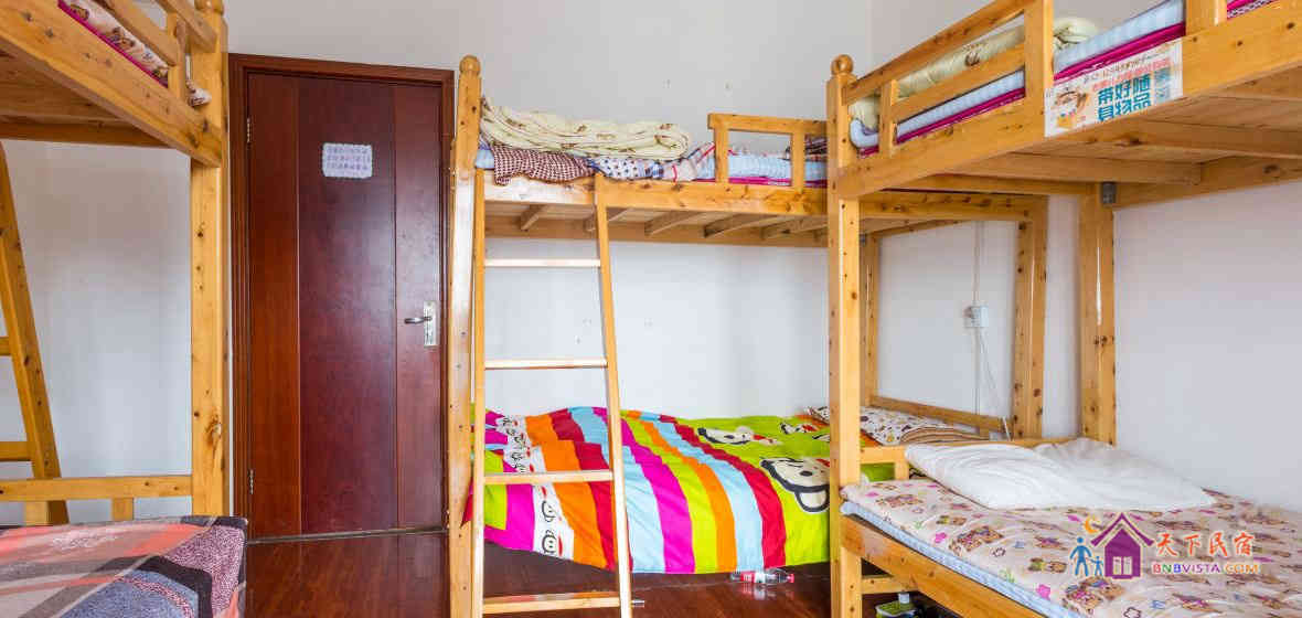 男生大阳台视野江景6人间(床位)