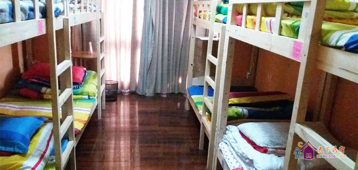 帅帅男生六人间