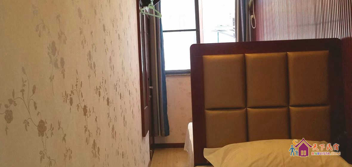 靠背双床房