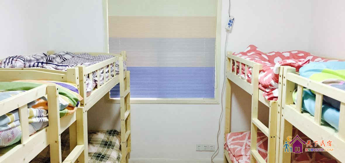 男生清爽八人间